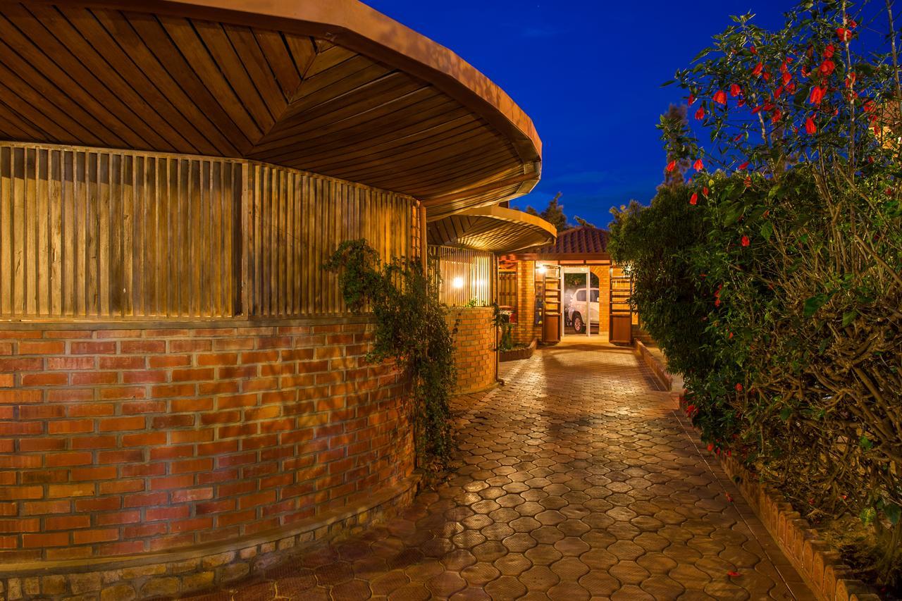 Hotel Chez Lando Kigali Ngoại thất bức ảnh