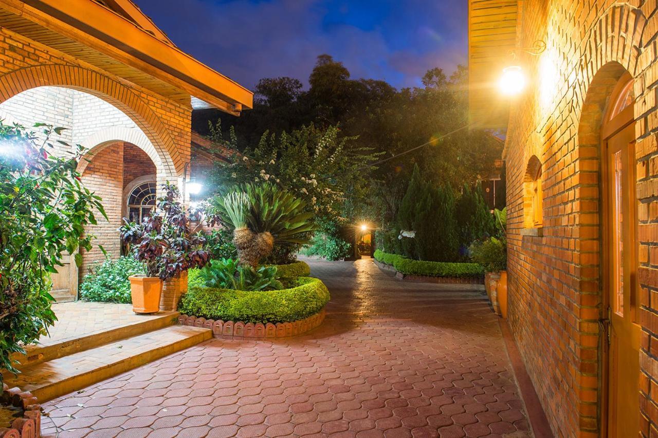 Hotel Chez Lando Kigali Ngoại thất bức ảnh